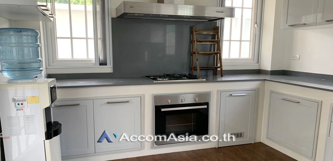 5  4 br House For Rent in Sukhumvit ,Bangkok BTS Phrom Phong AA30049