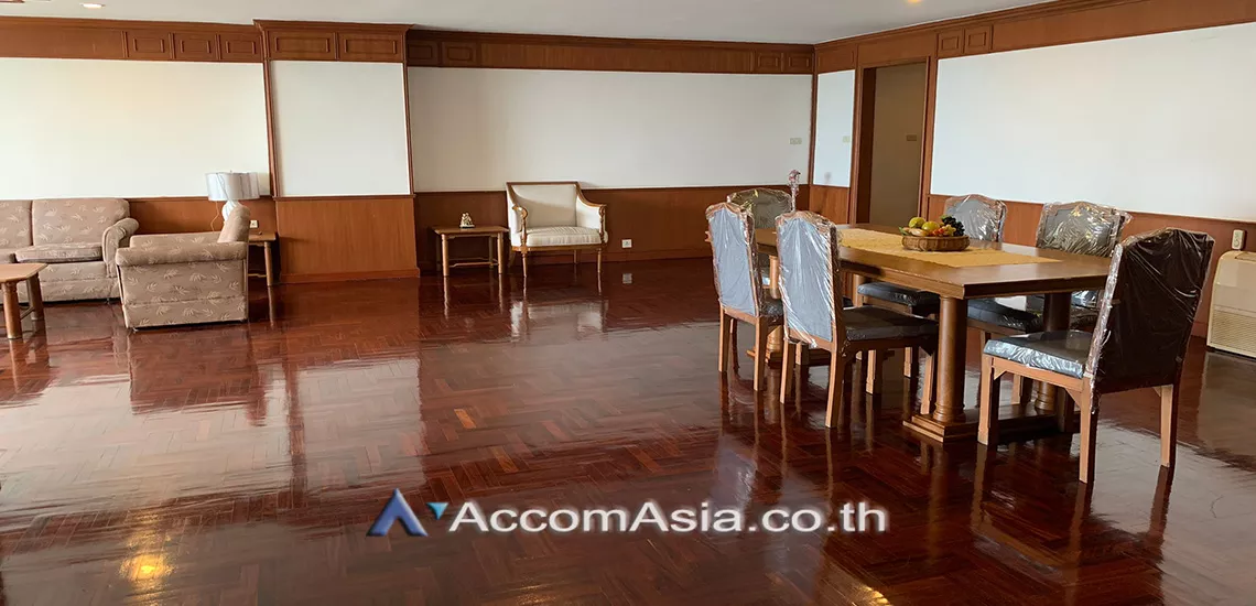 Pet friendly |  3 Bedrooms  Apartment For Rent in Sukhumvit, Bangkok  near BTS Ekkamai (AA30051)