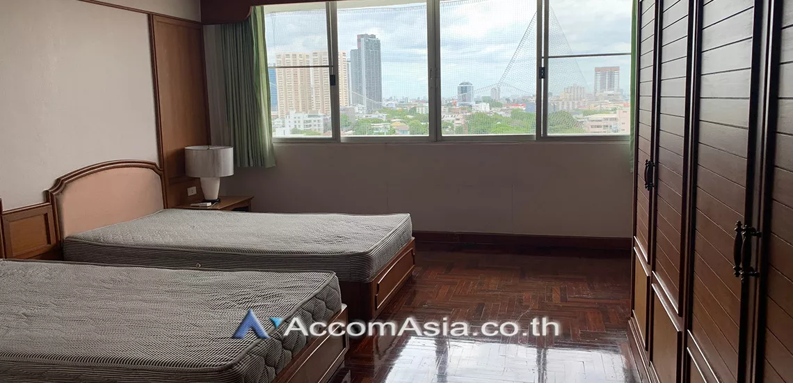 8  3 br Apartment For Rent in Sukhumvit ,Bangkok BTS Ekkamai at Ideal Place For Big Famlilies AA30051