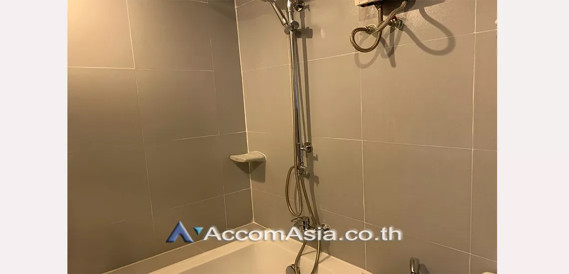 10  3 br Apartment For Rent in Sukhumvit ,Bangkok BTS Ekkamai at Ideal Place For Big Families AA30051