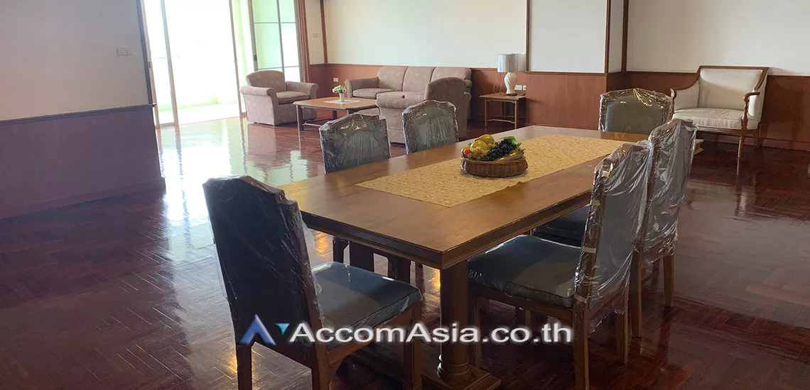 unitPet friendly |  3 Bedrooms  Apartment For Rent in Sukhumvit, Bangkok  near BTS Ekkamai (AA30051)