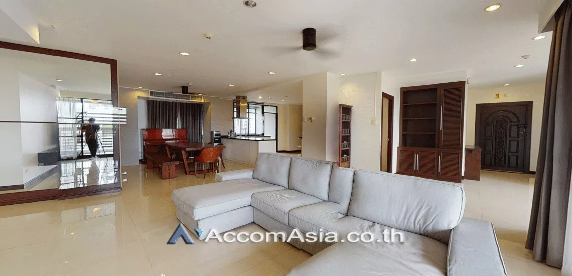 Pet friendly |  3 Bedrooms  Condominium For Rent & Sale in Sukhumvit, Bangkok  near BTS Phrom Phong - MRT Phetchaburi (AA30055)