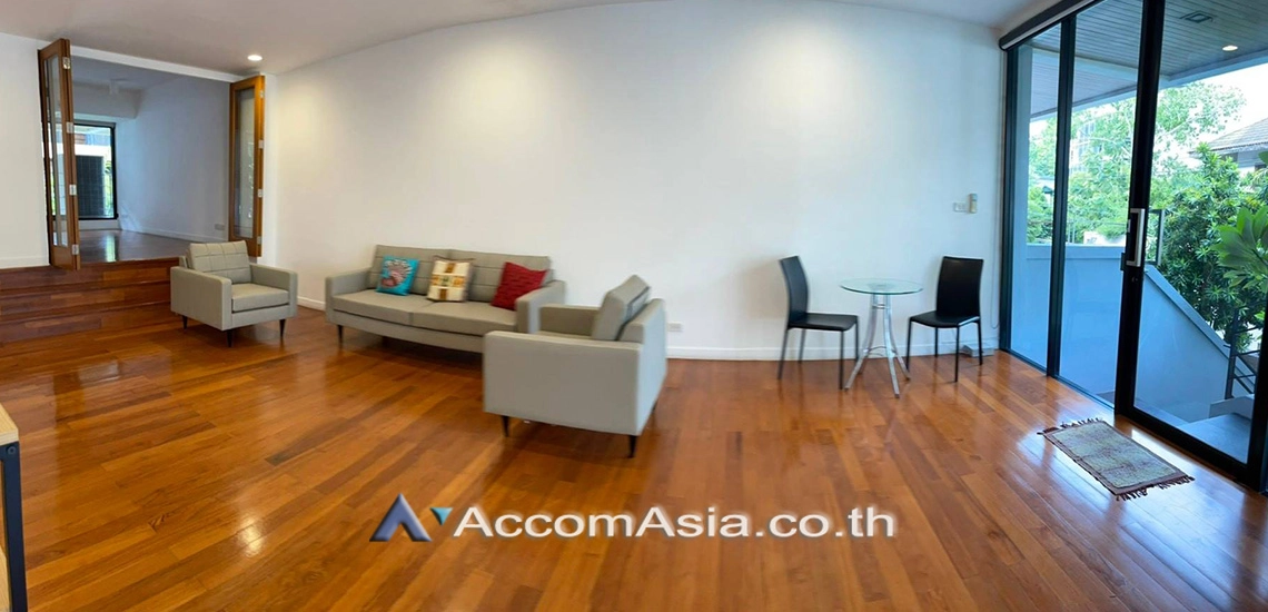 unitHome Office |  3 Bedrooms  House For Rent in Sukhumvit, Bangkok  near BTS Thong Lo (AA30057)