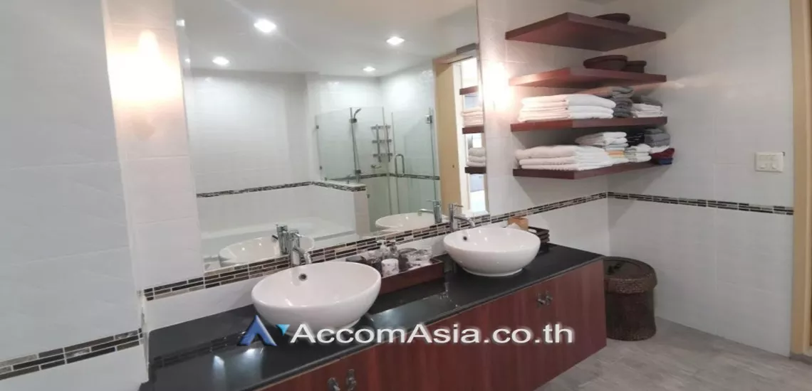 13  2 br Condominium For Rent in Sukhumvit ,Bangkok BTS Asok - MRT Sukhumvit at CitiSmart Sukhumvit 18 AA30069