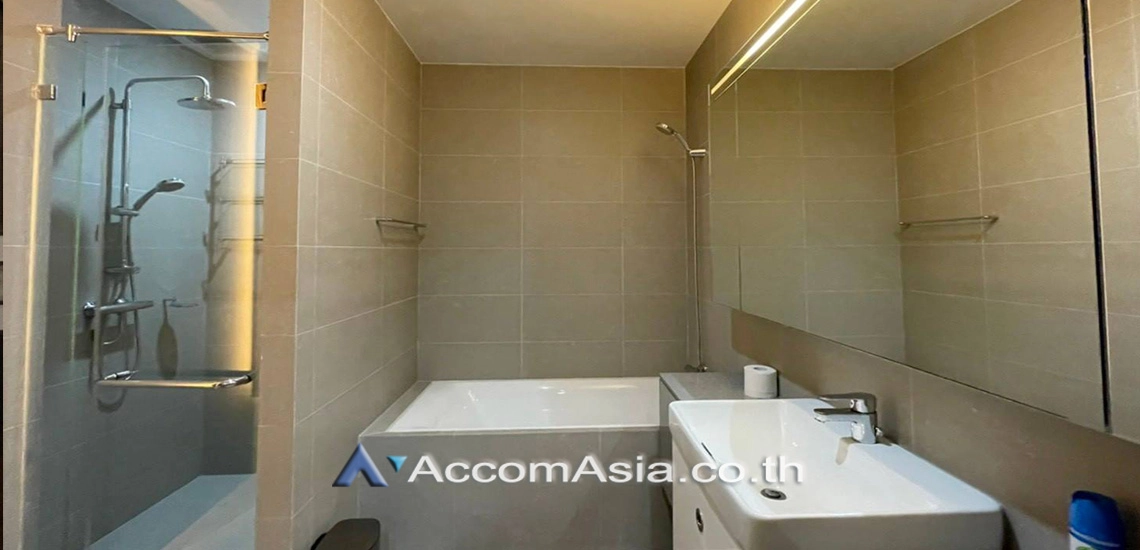 12  3 br Condominium For Rent in Ploenchit ,Bangkok BTS Ploenchit at Noble Ploenchit AA30075