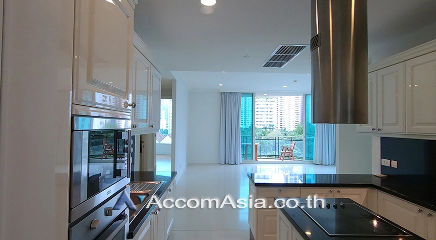  3 Bedrooms  Condominium For Rent in Sukhumvit, Bangkok  near BTS Phrom Phong (AA30082)