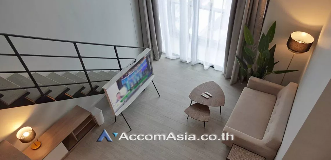Duplex Condo |  1 Bedroom  Condominium For Rent in Silom, Bangkok  near BTS Surasak (AA30088)