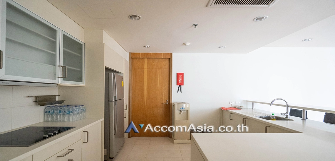  4 Bedrooms  Condominium For Rent & Sale in Silom, Bangkok  near BTS Sala Daeng - MRT Silom (AA30099)