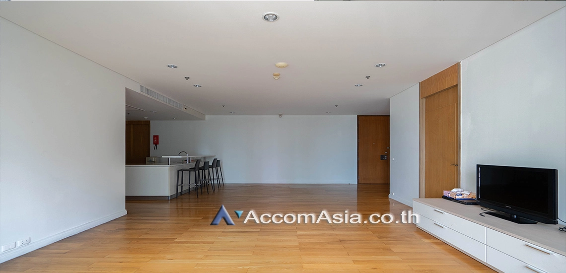  4 Bedrooms  Condominium For Rent & Sale in Silom, Bangkok  near BTS Sala Daeng - MRT Silom (AA30099)