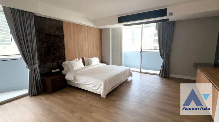 7  4 br Apartment For Rent in Sukhumvit ,Bangkok BTS Asok - MRT Sukhumvit at Newly renovated modern style living place AA30102