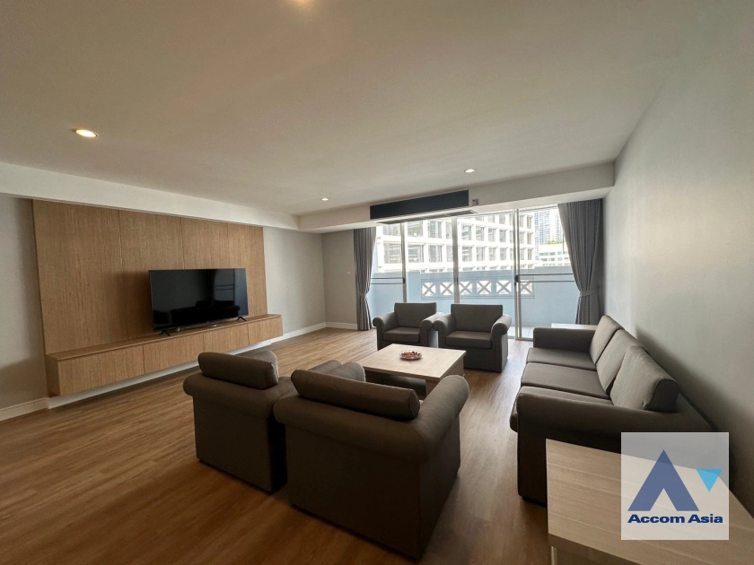 unitPet friendly |  4 Bedrooms  Apartment For Rent in Sukhumvit, Bangkok  near BTS Asok - MRT Sukhumvit (AA30102)