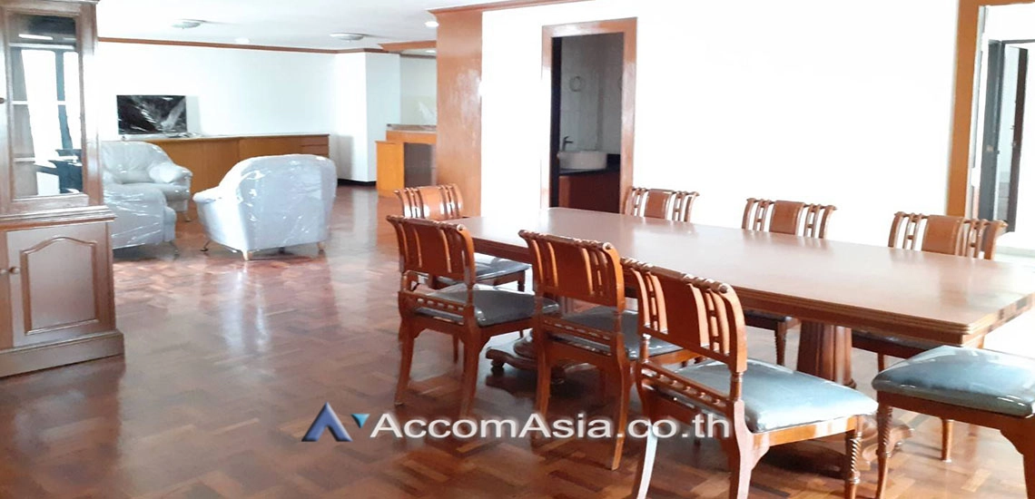 unit 3 Bedrooms  Condominium For Rent in Sukhumvit, Bangkok  near BTS Phrom Phong (AA30104)