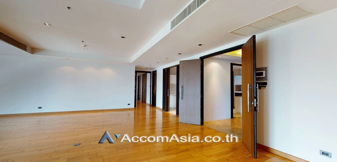 unitPet friendly |  4 Bedrooms  Condominium For Rent & Sale in Sukhumvit, Bangkok  near BTS Phrom Phong (AA30114)