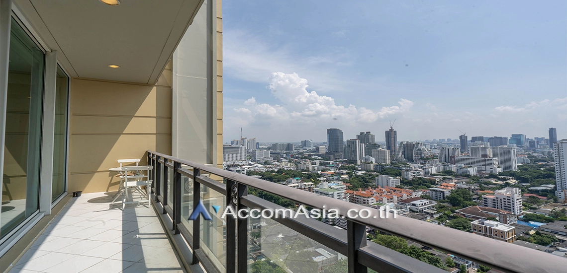 unit 2 Bedrooms  Condominium For Rent in Sukhumvit, Bangkok  near BTS Phrom Phong (AA30118)