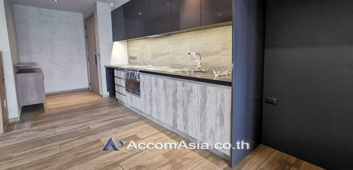 unit 2 Bedrooms  Condominium For Rent in Sukhumvit, Bangkok  near MRT Phetchaburi (AA30119)