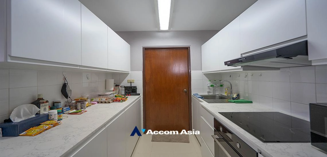 5  2 br Condominium for rent and sale in Silom ,Bangkok BTS Chong Nonsi at Pearl Garden AA30121