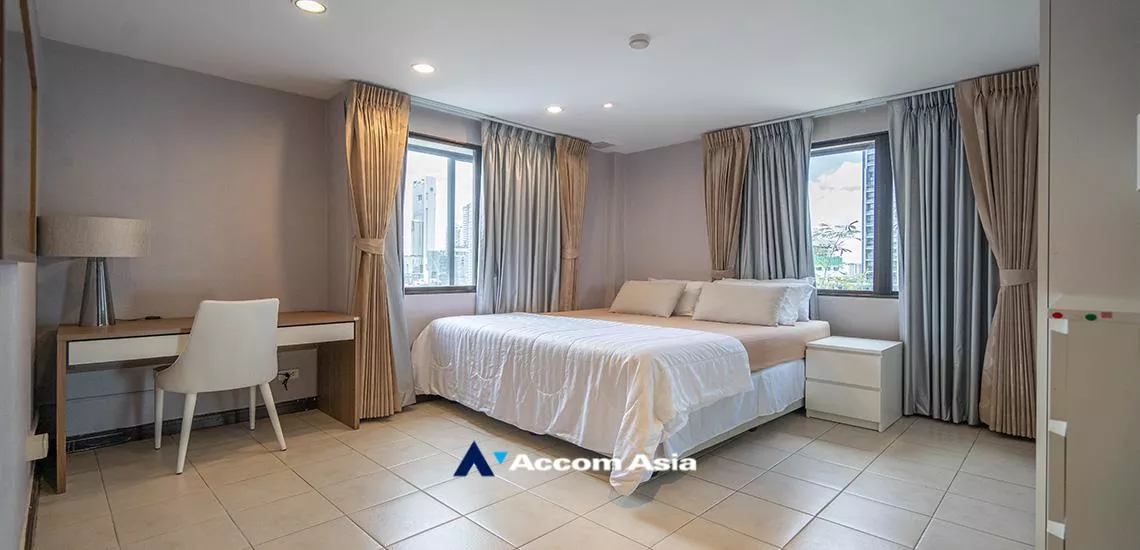 11  2 br Condominium for rent and sale in Silom ,Bangkok BTS Chong Nonsi at Pearl Garden AA30121