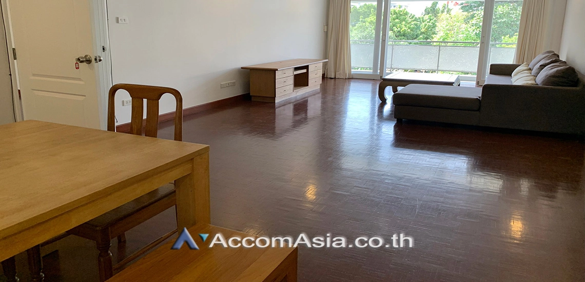 unitPet friendly |  3 Bedrooms  Apartment For Rent in Sathorn, Bangkok  near BTS Chong Nonsi (AA30129)