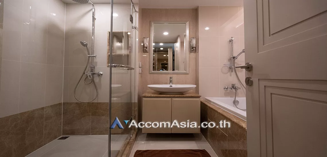 unit 1 Bedroom  Apartment For Rent in Sukhumvit, Bangkok  near BTS Phrom Phong (AA30131)