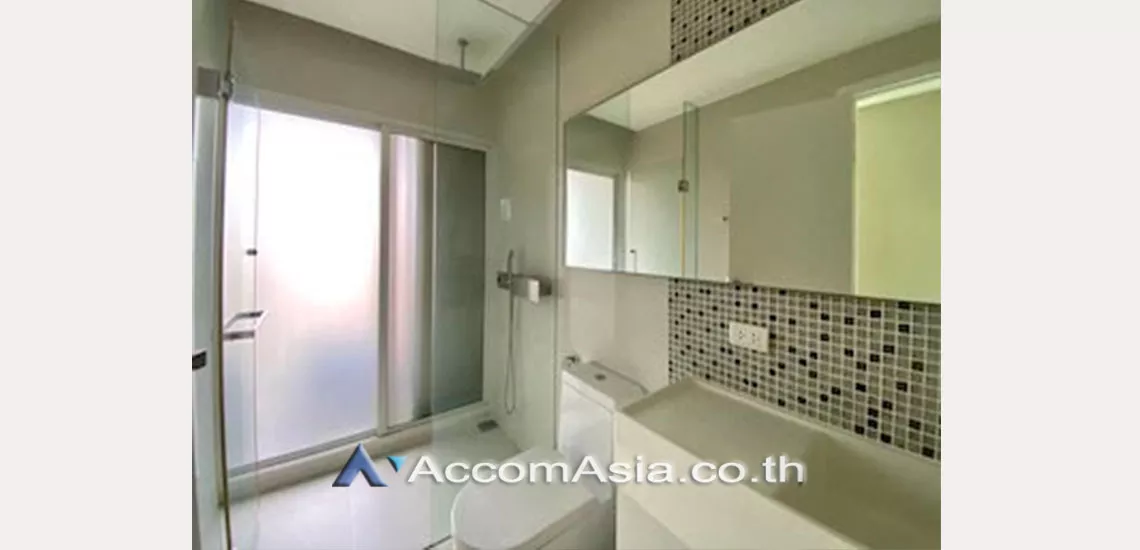 unit 2 Bedrooms  Condominium For Rent in Sukhumvit, Bangkok  near BTS Asok (AA30135)