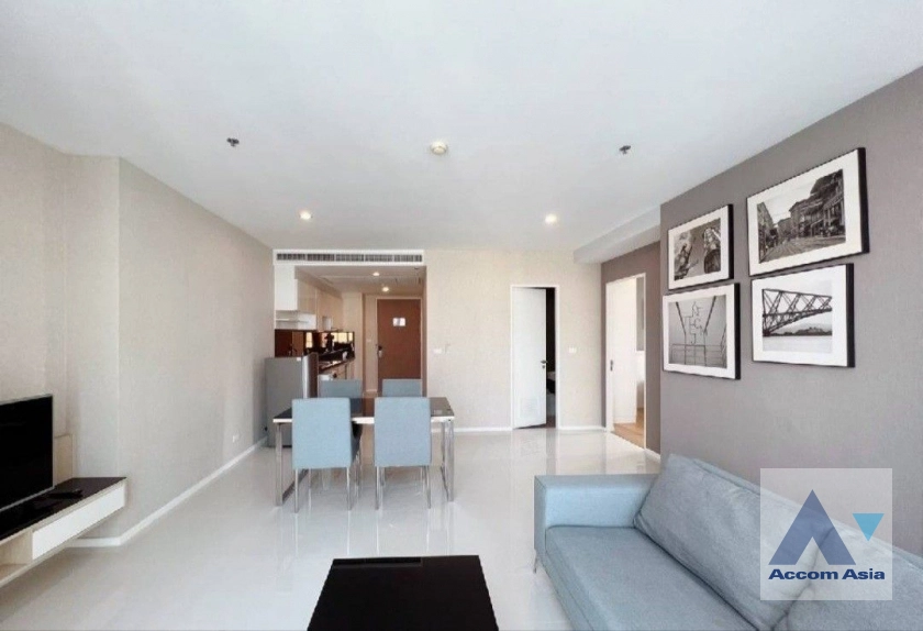 unit 2 Bedrooms  Condominium For Rent in Sukhumvit, Bangkok  near BTS Ekkamai (AA30136)