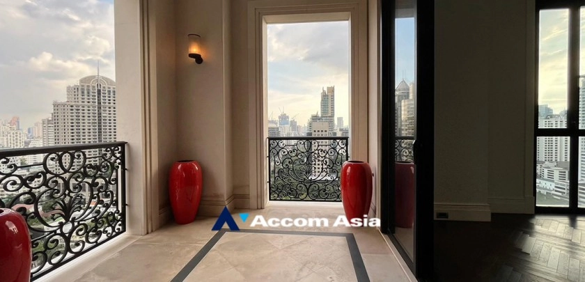 Luxury | 98 Wireless Condominium  2 Bedroom for Sale BTS Ploenchit in Ploenchit Bangkok