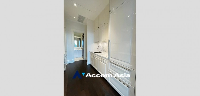 16  2 br Condominium For Sale in Ploenchit ,Bangkok BTS Ploenchit at 98 Wireless AA30155