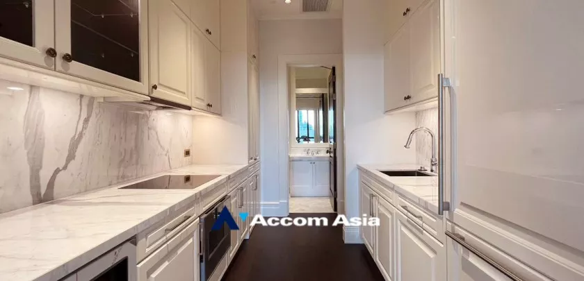 15  2 br Condominium For Sale in Ploenchit ,Bangkok BTS Ploenchit at 98 Wireless AA30155
