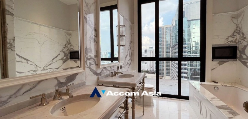 19  2 br Condominium For Sale in Ploenchit ,Bangkok BTS Ploenchit at 98 Wireless AA30155