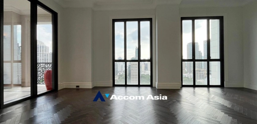5  2 br Condominium For Sale in Ploenchit ,Bangkok BTS Ploenchit at 98 Wireless AA30155