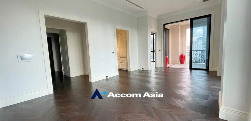4  2 br Condominium For Sale in Ploenchit ,Bangkok BTS Ploenchit at 98 Wireless AA30155
