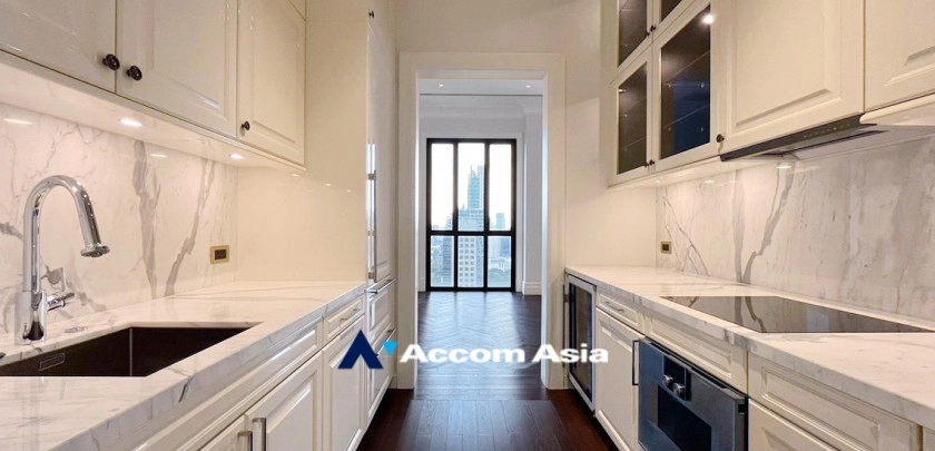 14  2 br Condominium For Sale in Ploenchit ,Bangkok BTS Ploenchit at 98 Wireless AA30155
