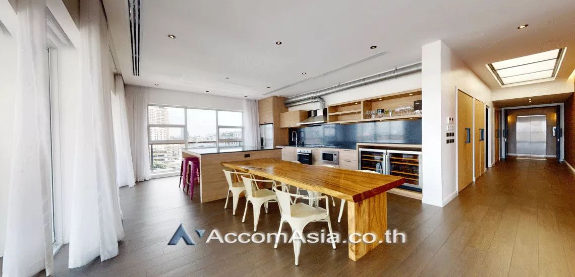 6  4 br Condominium For Rent in Sukhumvit ,Bangkok BTS Ekkamai at Penthouse Condominium 3 AA30156