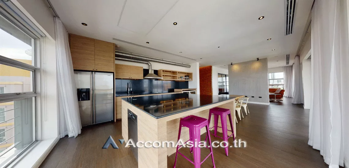 7  4 br Condominium For Rent in Sukhumvit ,Bangkok BTS Ekkamai at Penthouse Condominium 3 AA30156