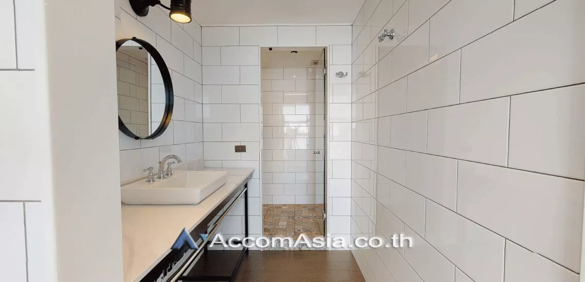 10  4 br Condominium For Rent in Sukhumvit ,Bangkok BTS Ekkamai at Penthouse Condominium 3 AA30156