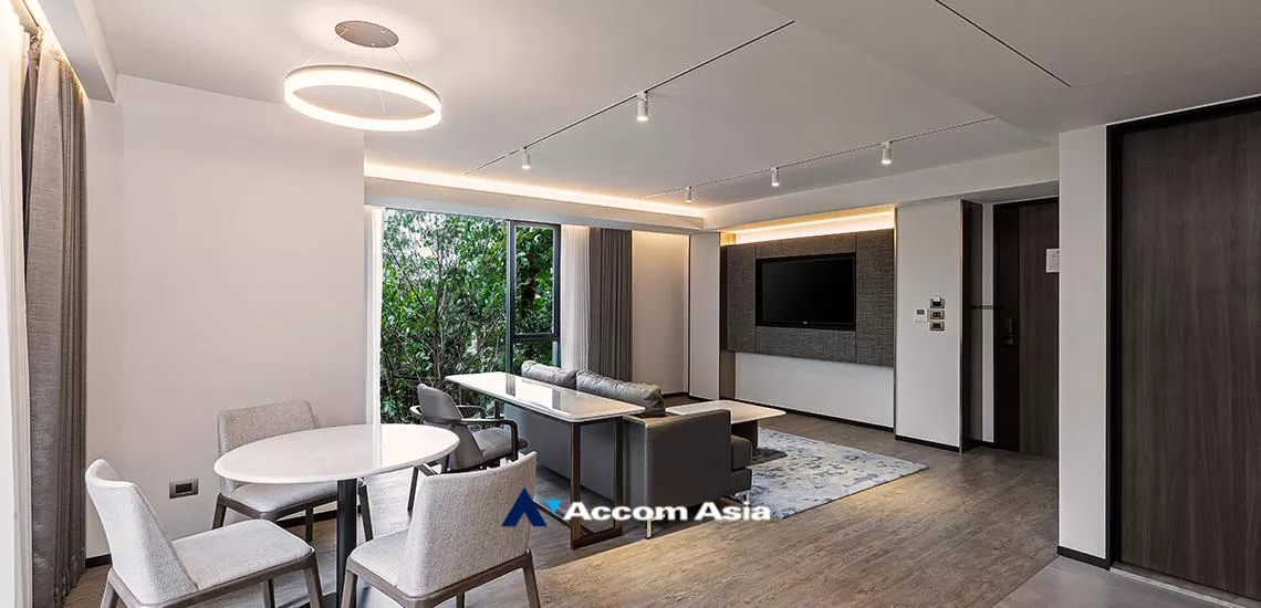  1 Bedroom  Apartment For Rent in Sukhumvit, Bangkok  near BTS Asok - MRT Sukhumvit (AA30160)