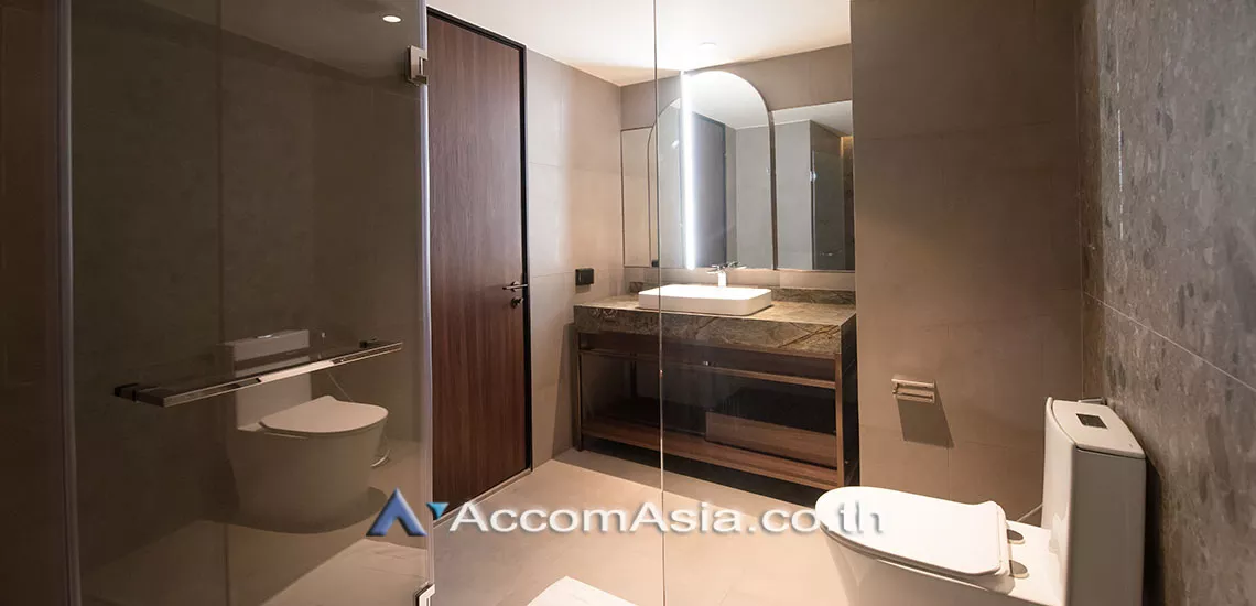 10  2 br Apartment For Rent in Sukhumvit ,Bangkok BTS Asok at Low rise with convenient location AA30161