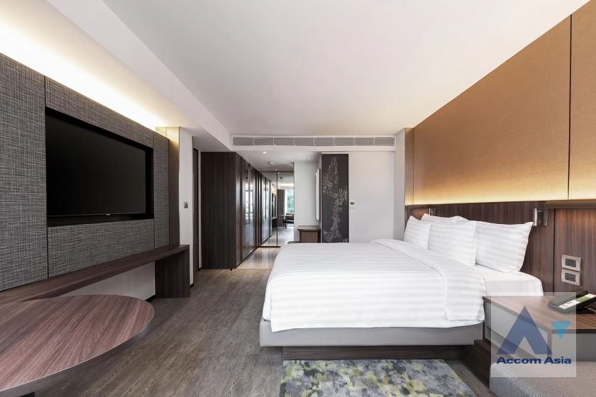 13  2 br Apartment For Rent in Sukhumvit ,Bangkok BTS Asok - MRT Sukhumvit - MRT Queen Sirikit National Convention Center at Low rise with convenient location AA30162