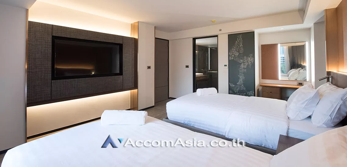 9  2 br Apartment For Rent in Sukhumvit ,Bangkok  at Low rise with convenient location AA30163