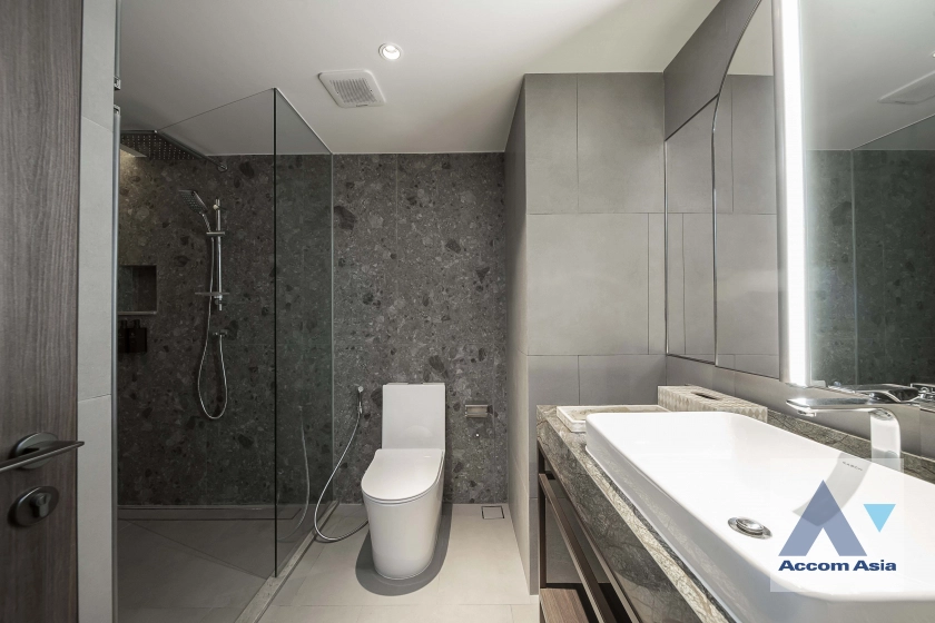 16  3 br Apartment For Rent in Sukhumvit ,Bangkok BTS Asok - MRT Sukhumvit at Low rise with convenient location AA30164