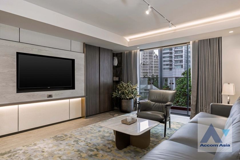 unitElegant apartment with skyline views and spacious design (AA30164)