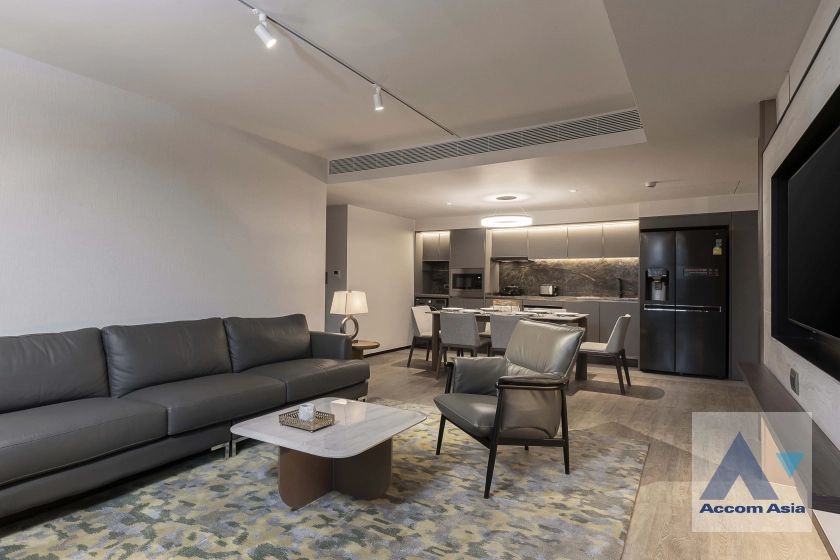  1  3 br Apartment For Rent in Sukhumvit ,Bangkok BTS Asok - MRT Sukhumvit at Low rise with convenient location AA30164