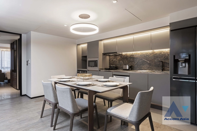 5  3 br Apartment For Rent in Sukhumvit ,Bangkok BTS Asok - MRT Sukhumvit at Low rise with convenient location AA30164