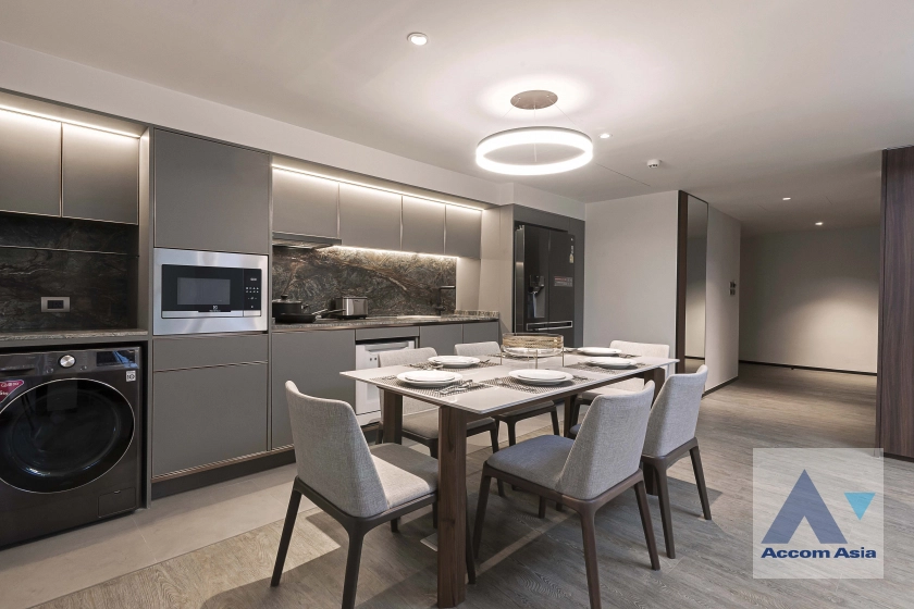 6  3 br Apartment For Rent in Sukhumvit ,Bangkok BTS Asok - MRT Sukhumvit at Low rise with convenient location AA30164