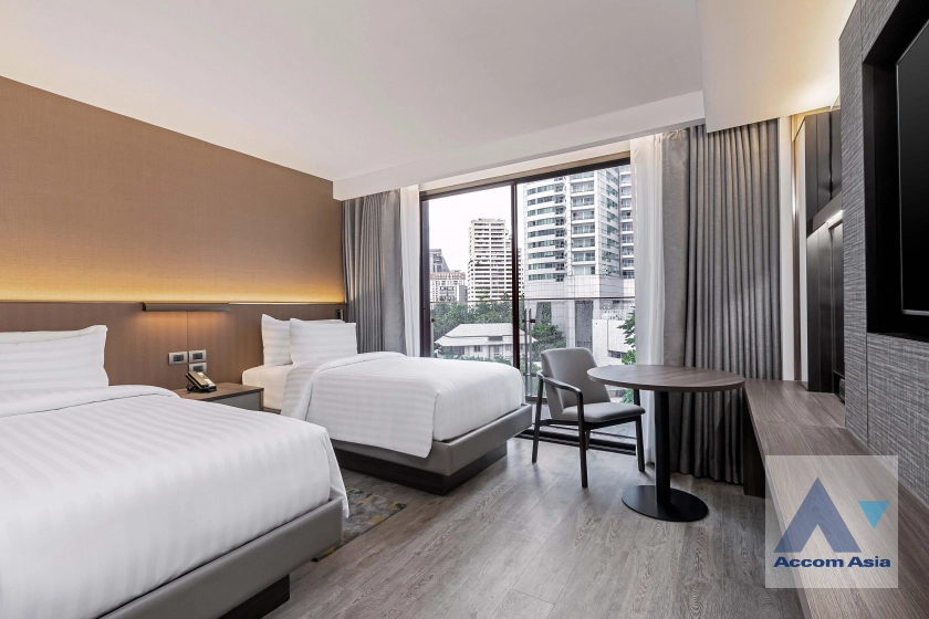 8  3 br Apartment For Rent in Sukhumvit ,Bangkok BTS Asok - MRT Sukhumvit at Low rise with convenient location AA30164