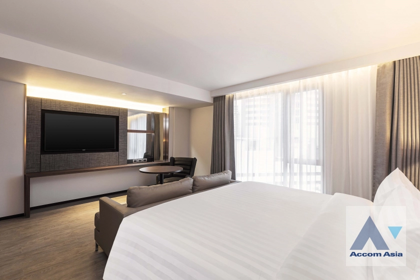 12  3 br Apartment For Rent in Sukhumvit ,Bangkok BTS Asok - MRT Sukhumvit at Low rise with convenient location AA30164