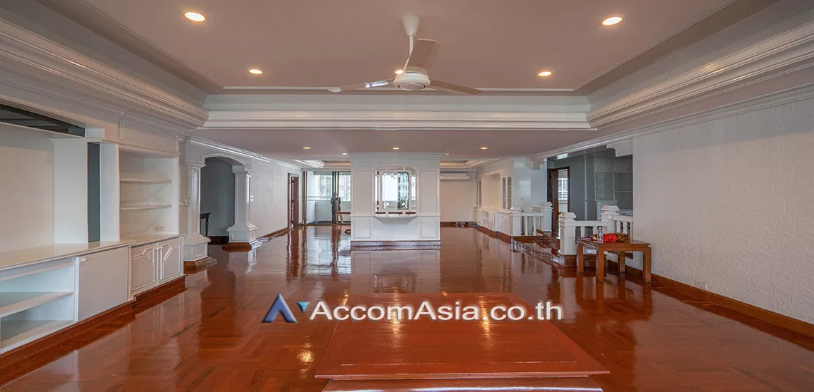  2  3 br Apartment For Rent in Sukhumvit ,Bangkok BTS Asok - MRT Sukhumvit at Convenience for your family AA30166