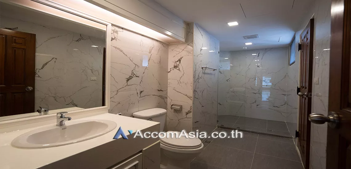 11  3 br Apartment For Rent in Sukhumvit ,Bangkok BTS Asok - MRT Sukhumvit at Convenience for your family AA30166