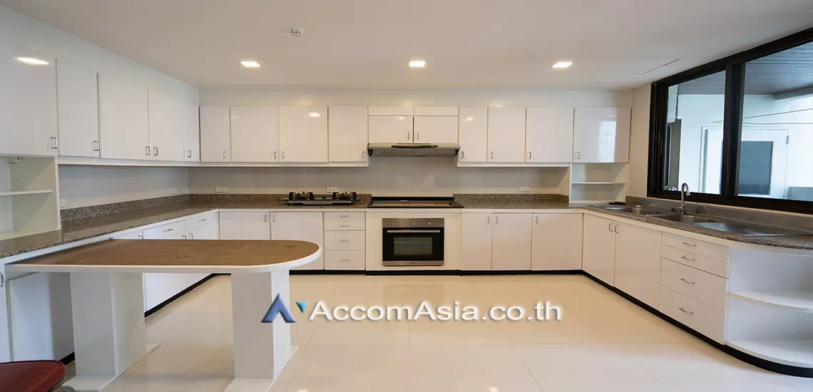 5  3 br Apartment For Rent in Sukhumvit ,Bangkok BTS Asok - MRT Sukhumvit at Convenience for your family AA30166