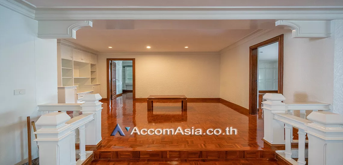 6  3 br Apartment For Rent in Sukhumvit ,Bangkok BTS Asok - MRT Sukhumvit at Convenience for your family AA30166